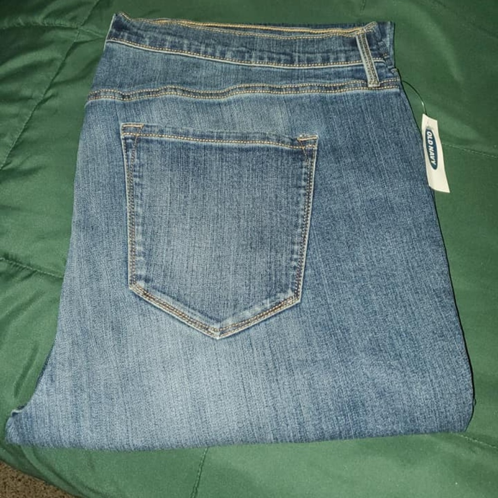 Old Navy Curvy Straight Leg Jeans